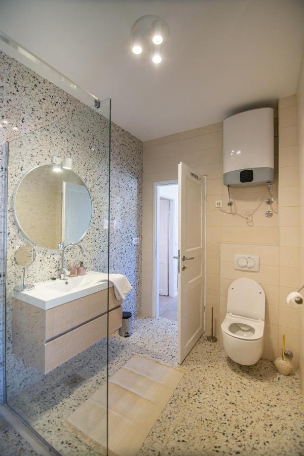 Apartments Mali Raj Komiža Eksteriør billede